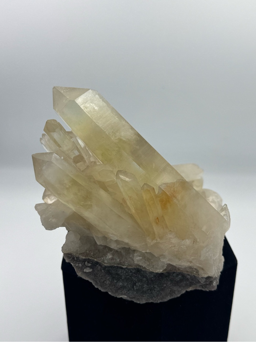 Citrine Crystal Cluster - Brazil - Picture 7 of 7